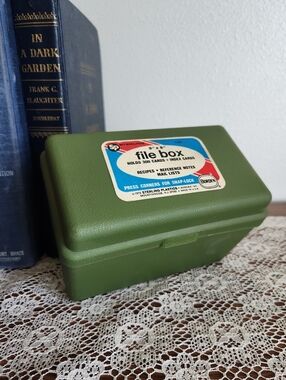 Sterling Plastics Vintage Avacado Green File Box – Durable Card & Index Storage